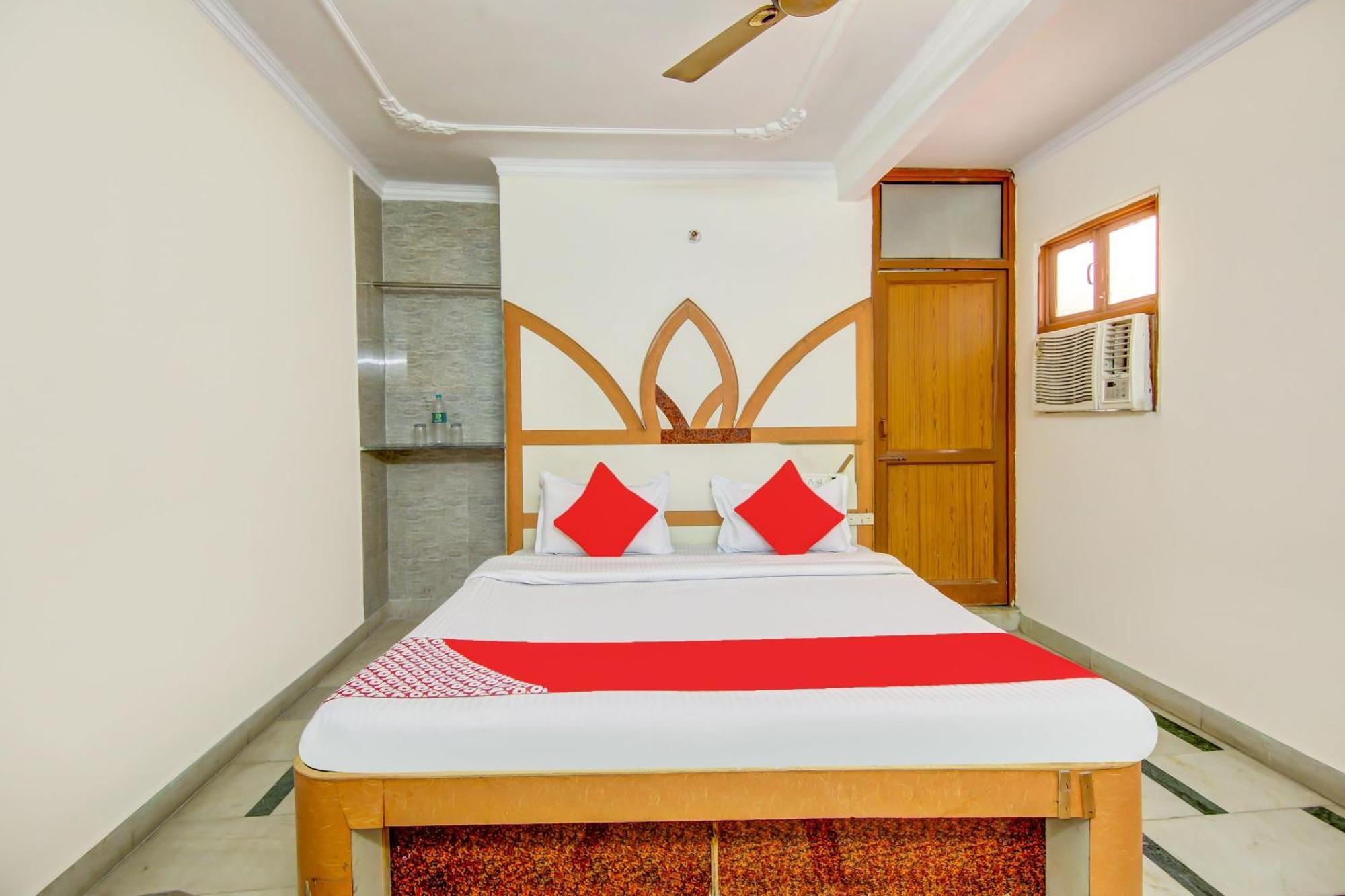 Hotel Neha Inn Yeni Delhi Dış mekan fotoğraf