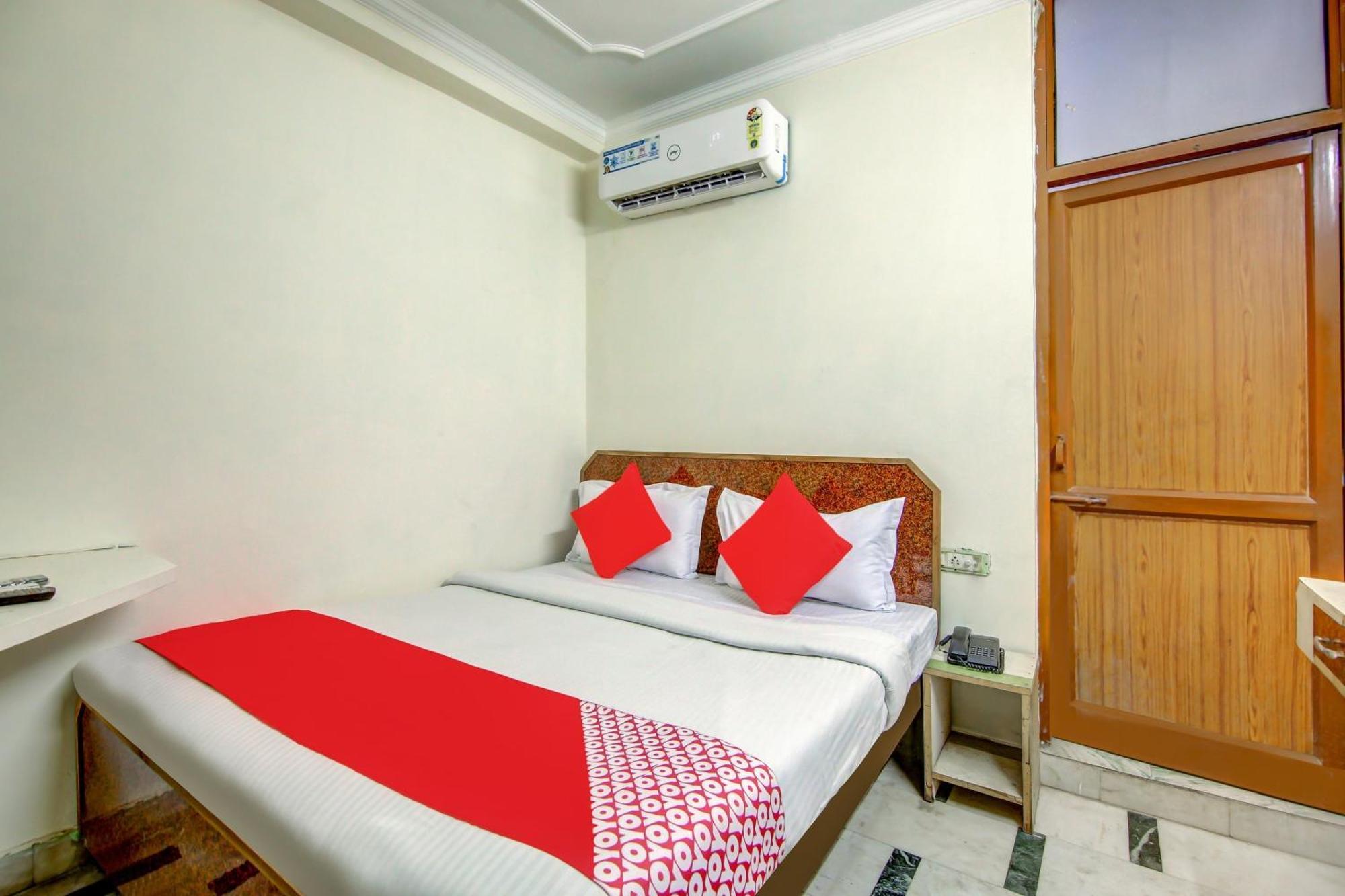 Hotel Neha Inn Yeni Delhi Dış mekan fotoğraf