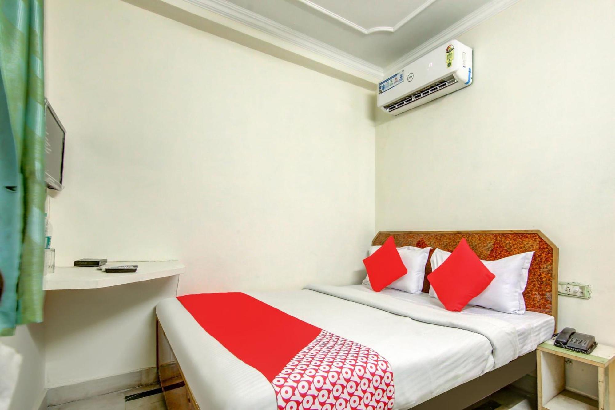 Hotel Neha Inn Yeni Delhi Dış mekan fotoğraf