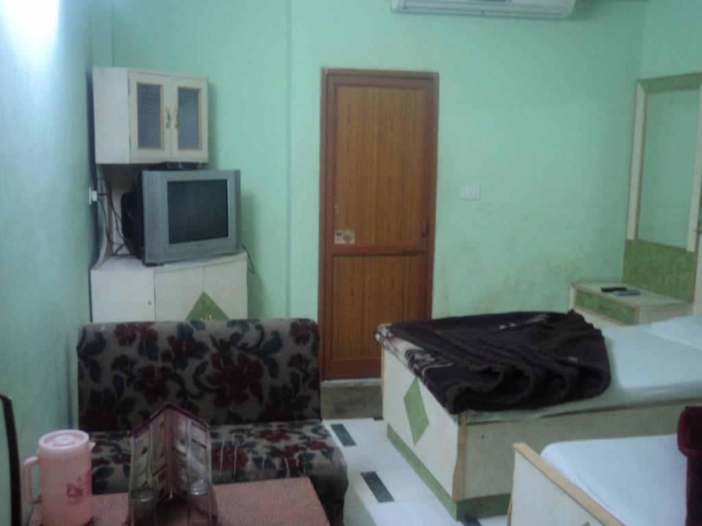 Hotel Neha Inn Yeni Delhi Dış mekan fotoğraf