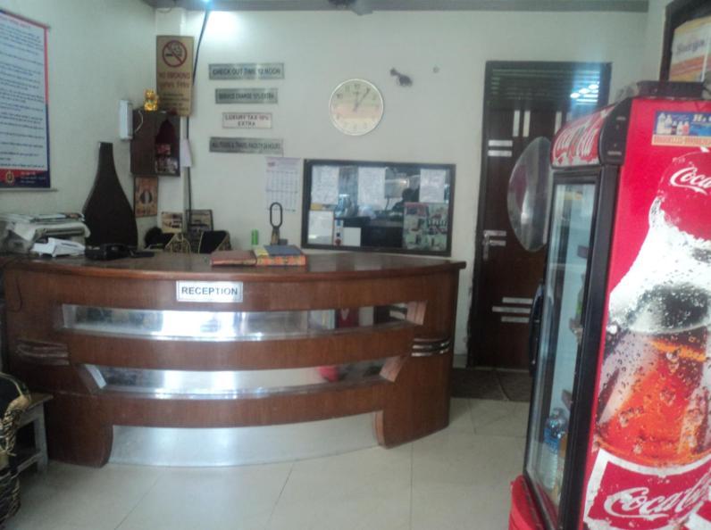 Hotel Neha Inn Yeni Delhi Dış mekan fotoğraf