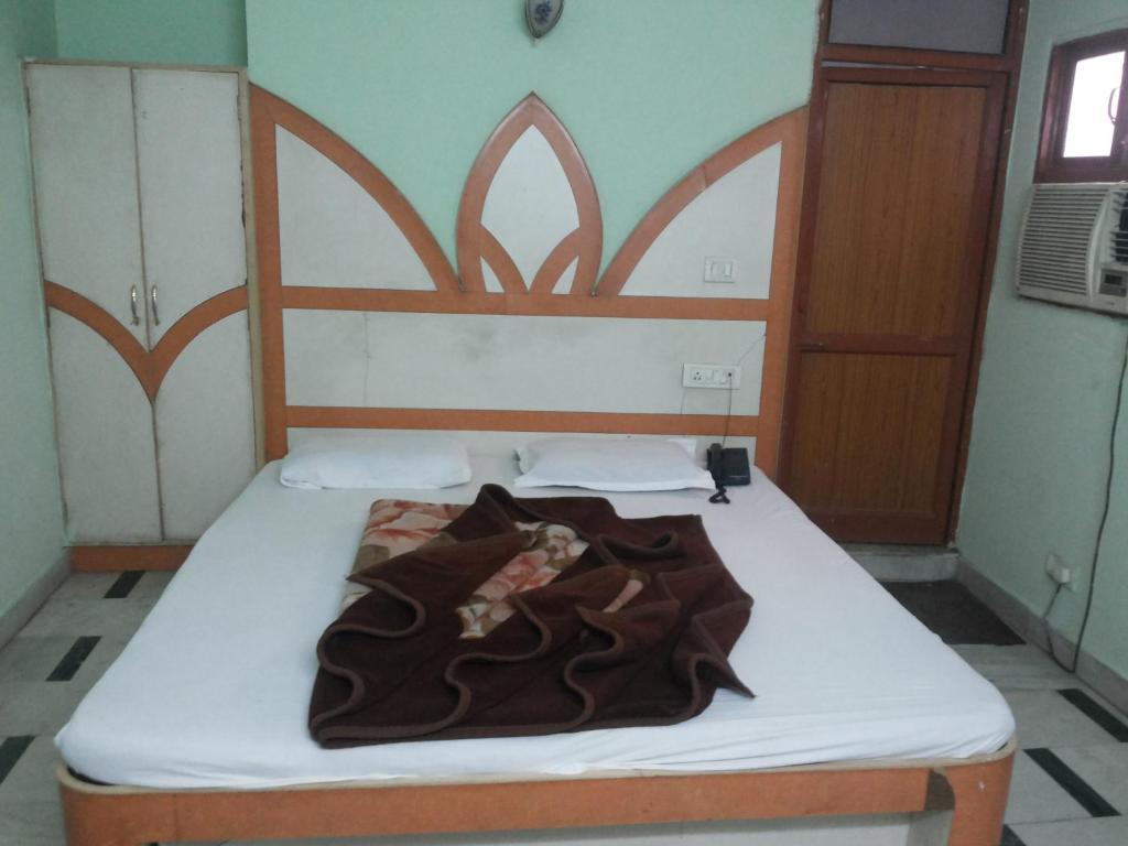 Hotel Neha Inn Yeni Delhi Oda fotoğraf