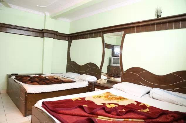 Hotel Neha Inn Yeni Delhi Dış mekan fotoğraf