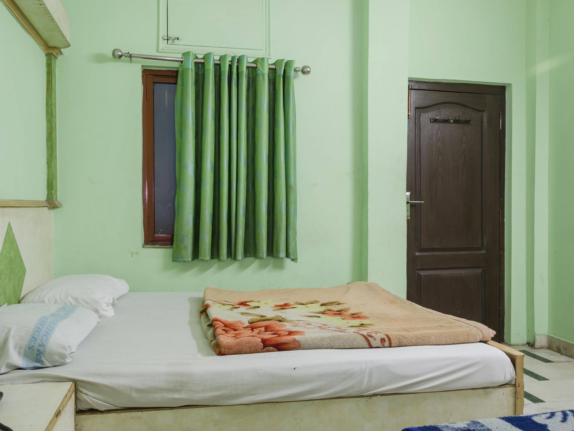 Hotel Neha Inn Yeni Delhi Dış mekan fotoğraf